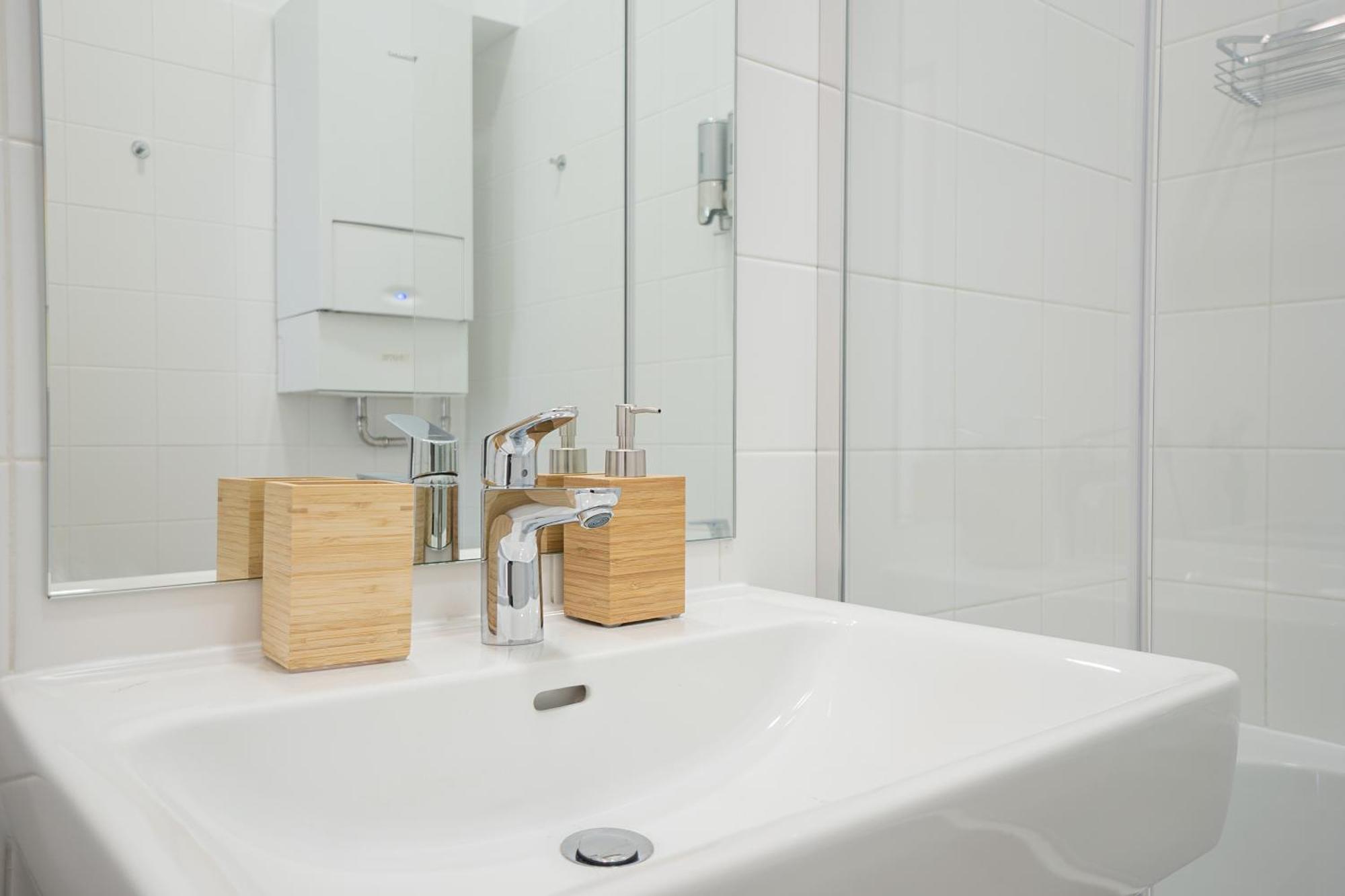 Vibrant 107 M2 Flat In The City Center Wien Eksteriør bilde