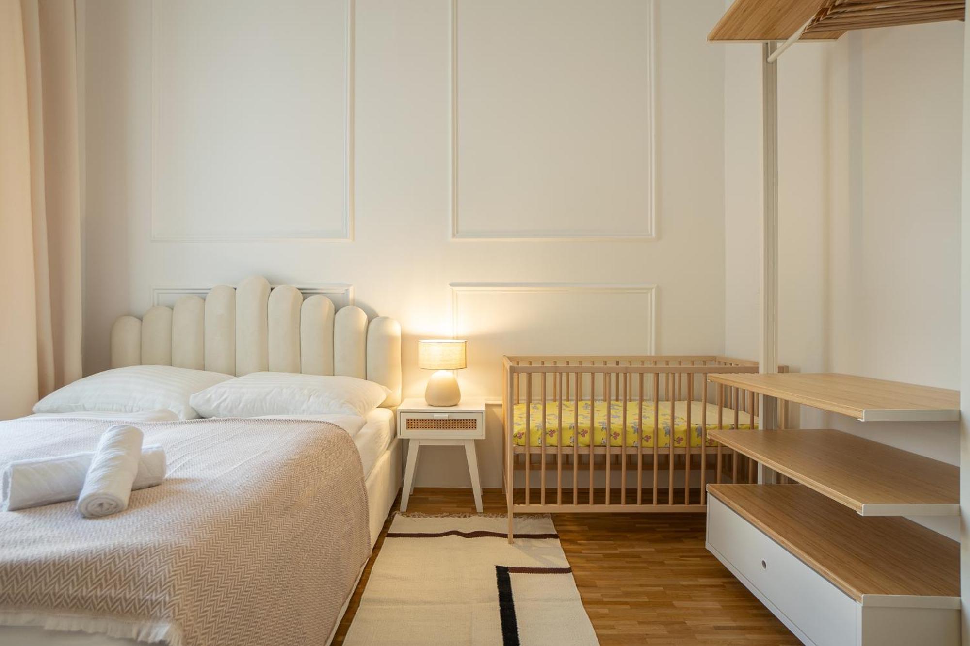 Vibrant 107 M2 Flat In The City Center Wien Eksteriør bilde